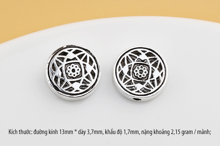 1 Cái Charm bạc tròn xỏ ngang hoa văn - Ngọc Quý Gemstones