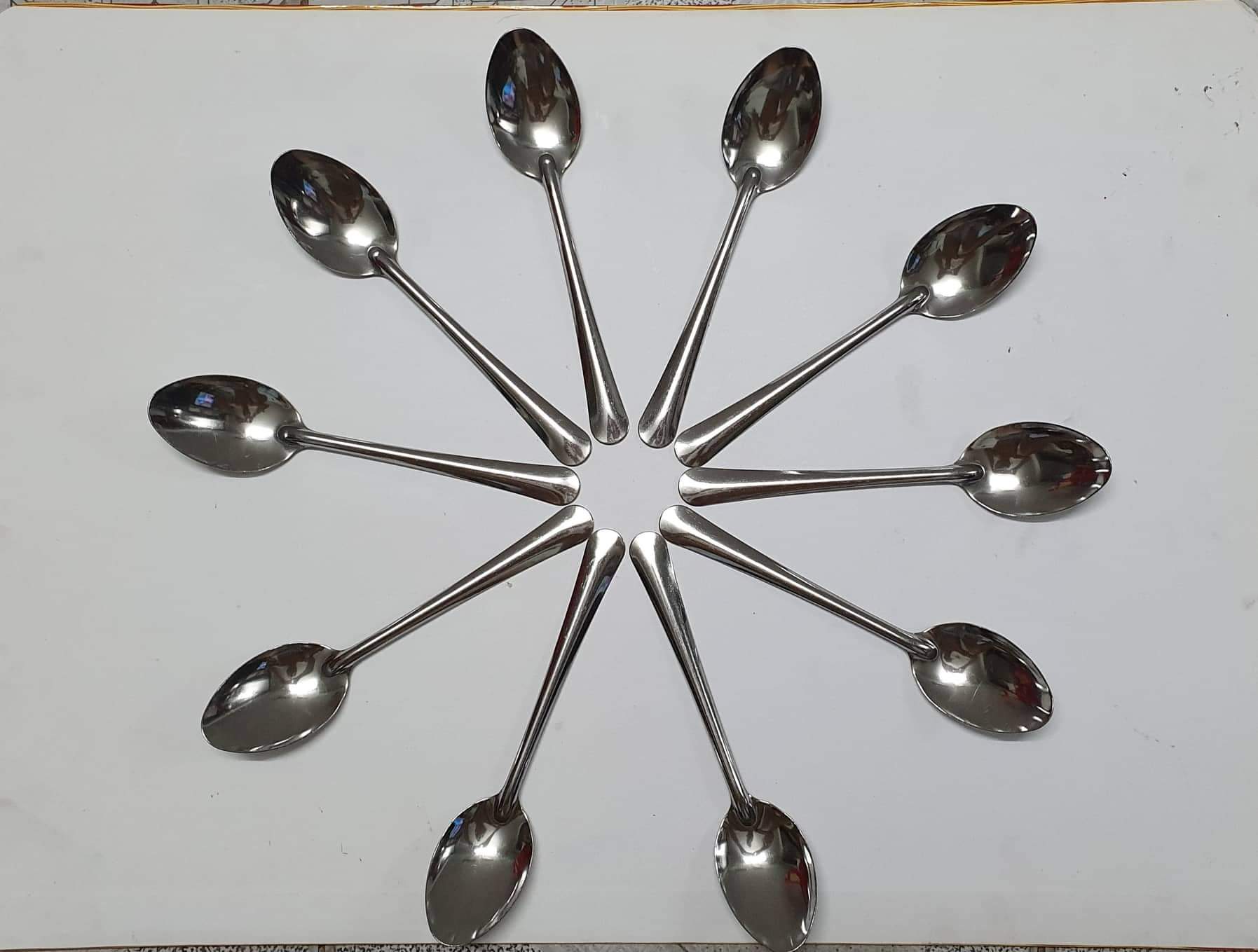 Bộ 10 muỗng inox ăn cơm,ăn phở dày dặn ,sáng bóng và không hoen ghỉ.