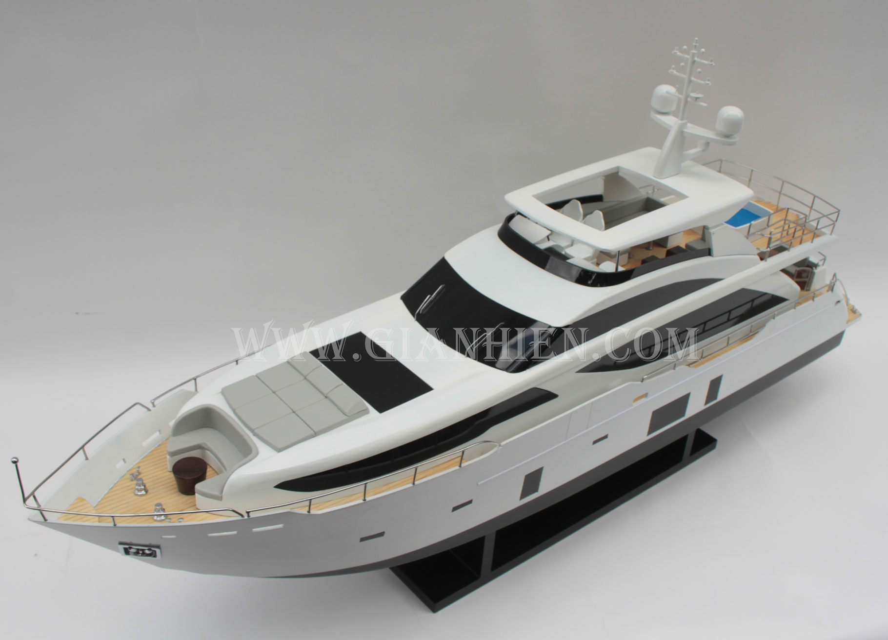 Mô hình Du Thuyền hiện đại PRINCESS SUPERYACHTS 30M (White Black) 90cm (Giá xưởng)