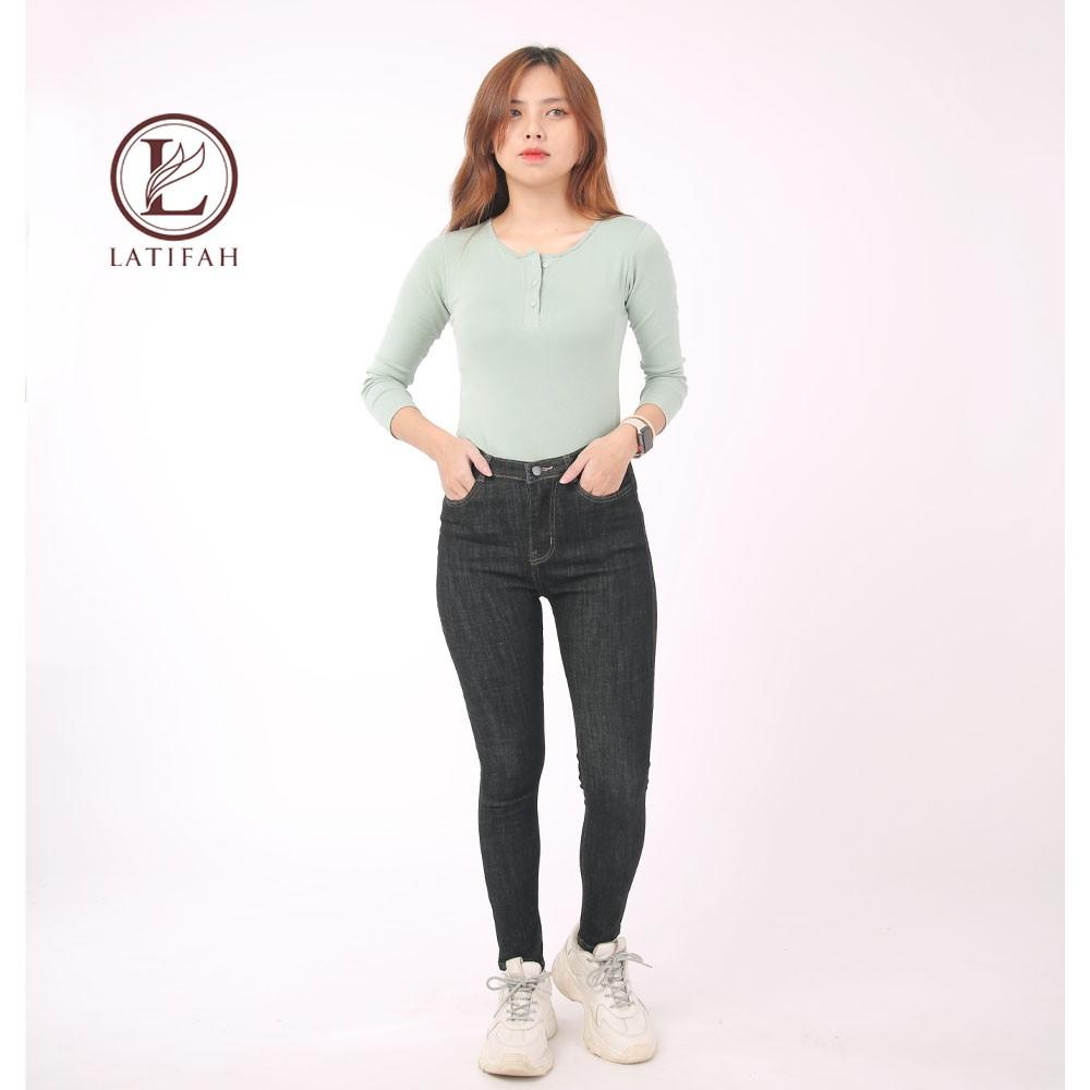 Quần jeans dài nữ co giãn Latifah cạp thường basic jean QD032