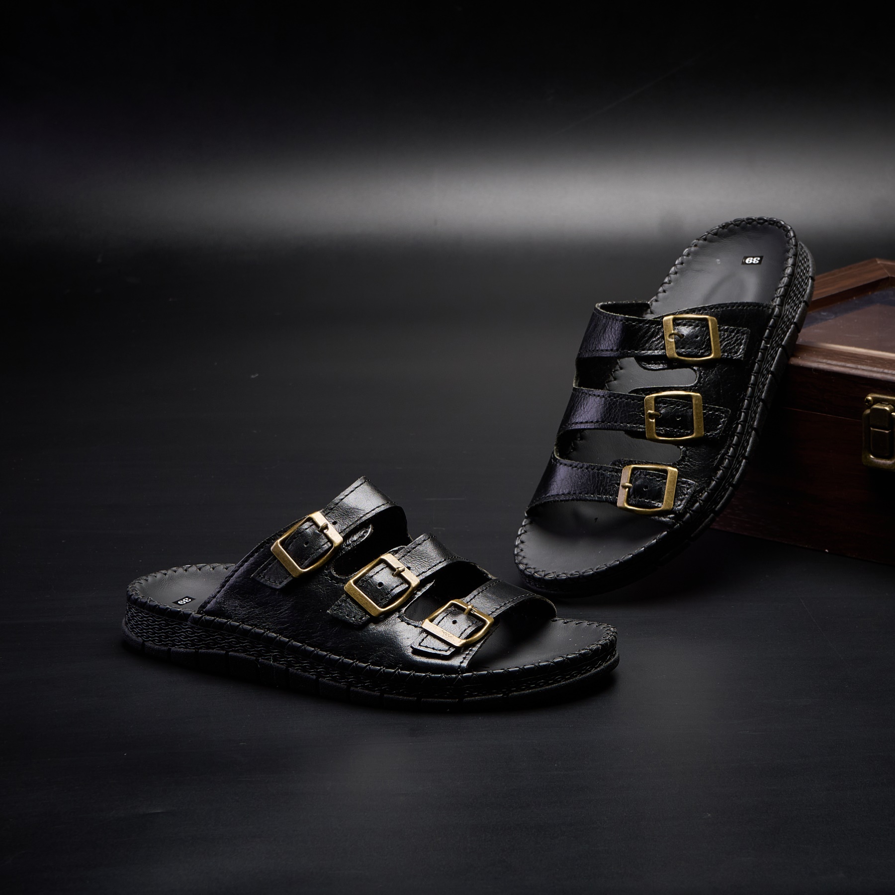 Dép Nam Quai Ngang Da Bò 3 Quai Khóa Đồng Sang Trọng Phong Cách Trẻ Trung Tiện Lợi Êm Chân