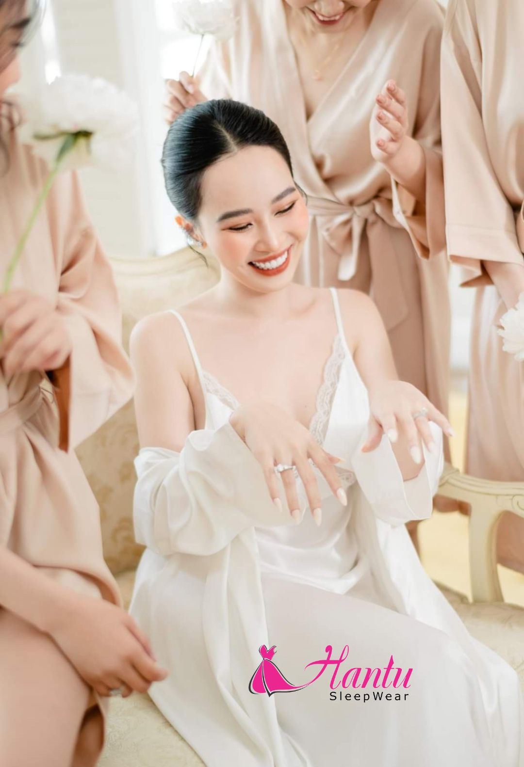 Set áo choàng kèm váy ngủ lụa 2 dây chụp hình phóng sự cưới Hantu Sleepwear nhiều màu,đủ size