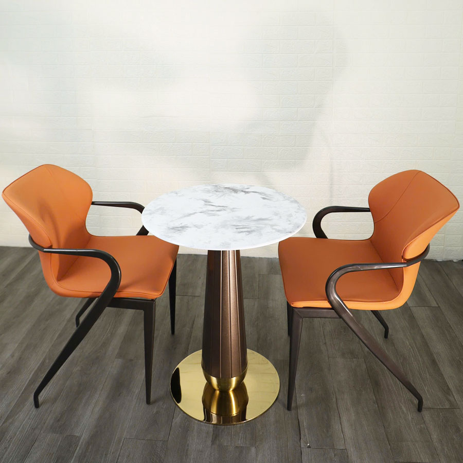 Bàn tiếp khách mặt đá tròn 60 cm TE1553-06E Nội thất Capta mặt đá pha lê trắng vân bông tuyết trắng và đen chân bàn sắt sơn tĩnh điện vân gỗ đế bàn inox mạ màu vàng sang trọng hàng nhập khẩu