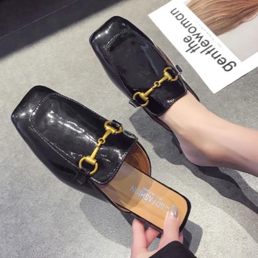 Dép nữ mũi vuông phong cách thời trang