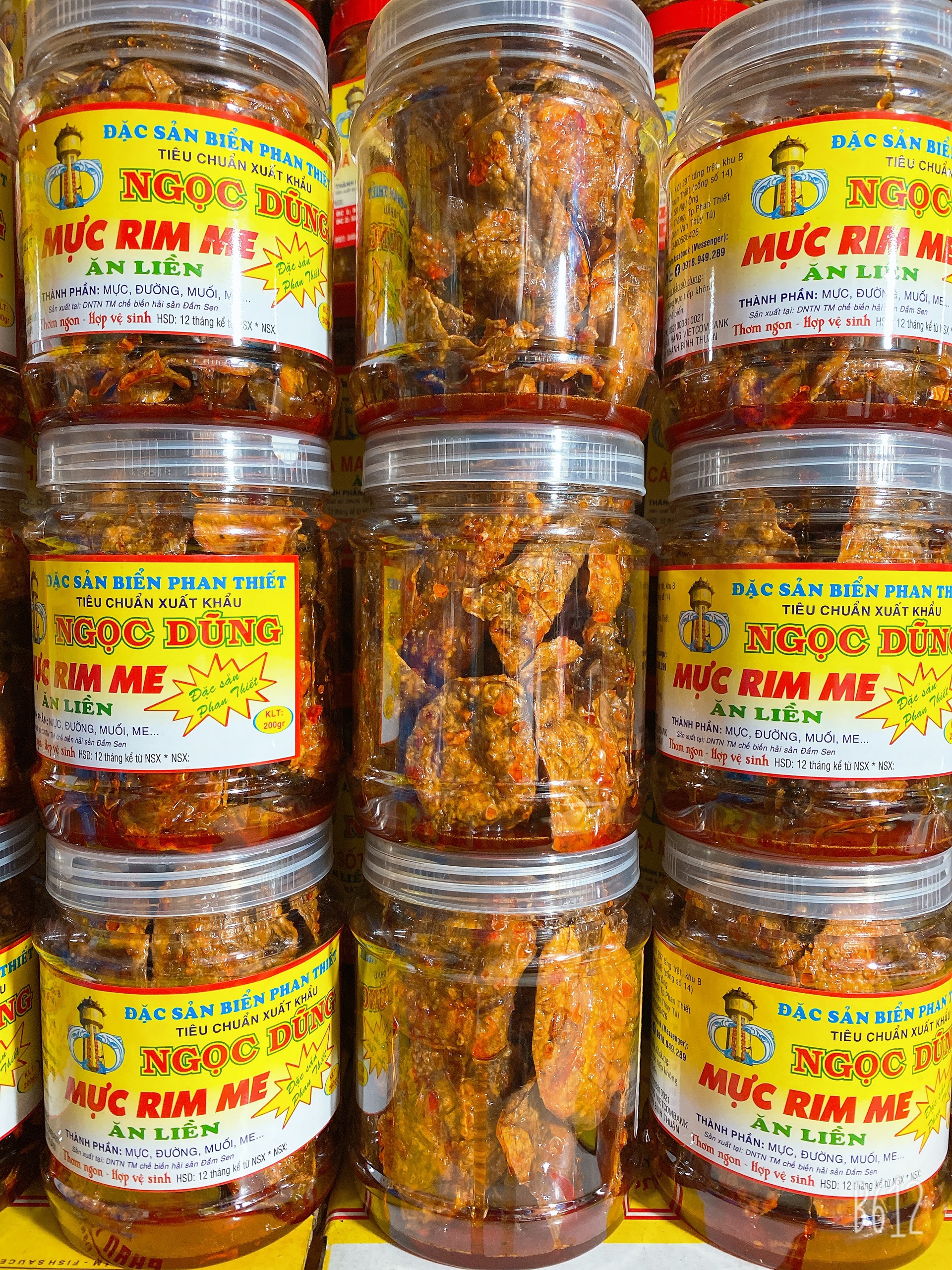 Mực Rim Me đã chế biến ăn liền hộp 1kg là món ăn ngon ơi là ngon của shop Đặc Sản Biển Phan Thiết NGỌC DŨNG. Hạn sử dụng 6 tháng kể từ ngày đặt hàng