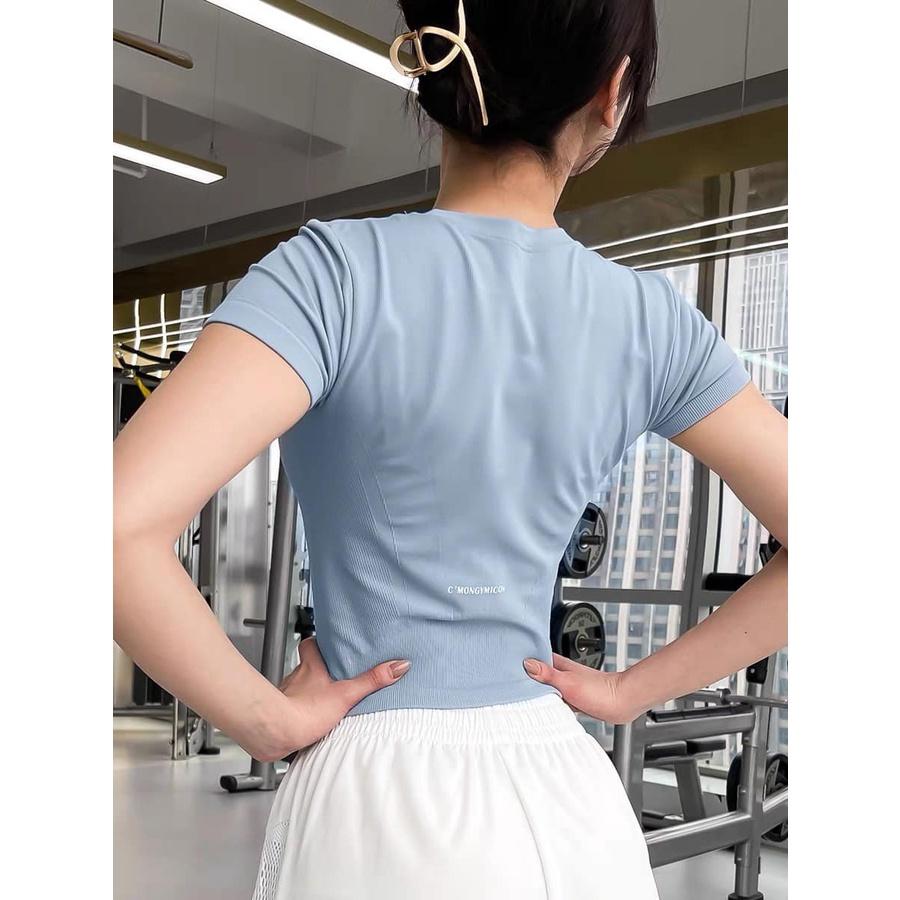 Quần áo tập gym yoga nữ, đồ tập thể thao , áo croptop chất thun dệt 4 chiều mịn mát AR02