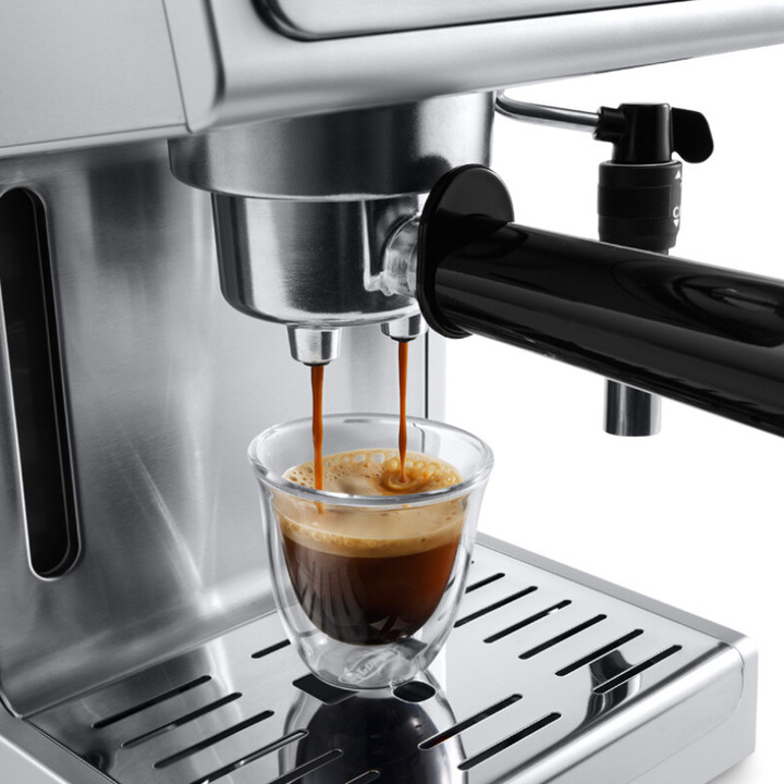 Máy pha cà phê ITALIA, Espresso thương hiệu cao cấp Delonghi - ECP36.31 - Dung tích: 1.1L - Công suất: 1100W - Hàng Nhập Khẩu