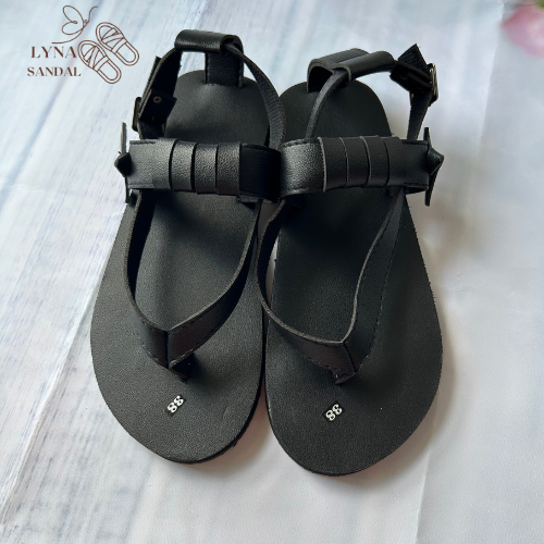 Dép sandal Nữ quai da mềm Đế bệt Cao Su ôm chân LYNA Sandal mã SD10