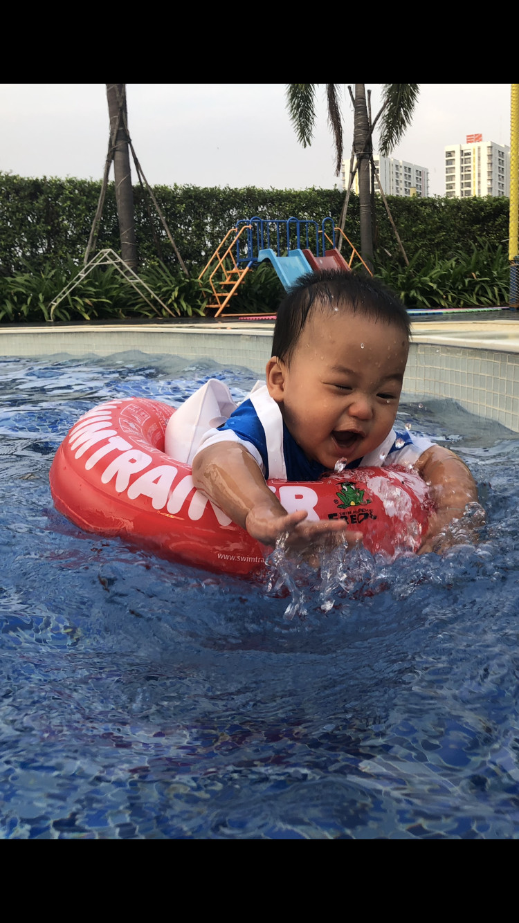 Phao Tập Bơi Chính Hãng SWIMTRAINER Đỡ Lưng Chống Lật Cho Bé Từ 3 Tháng Đến 4 Tuổi màu ĐỎ