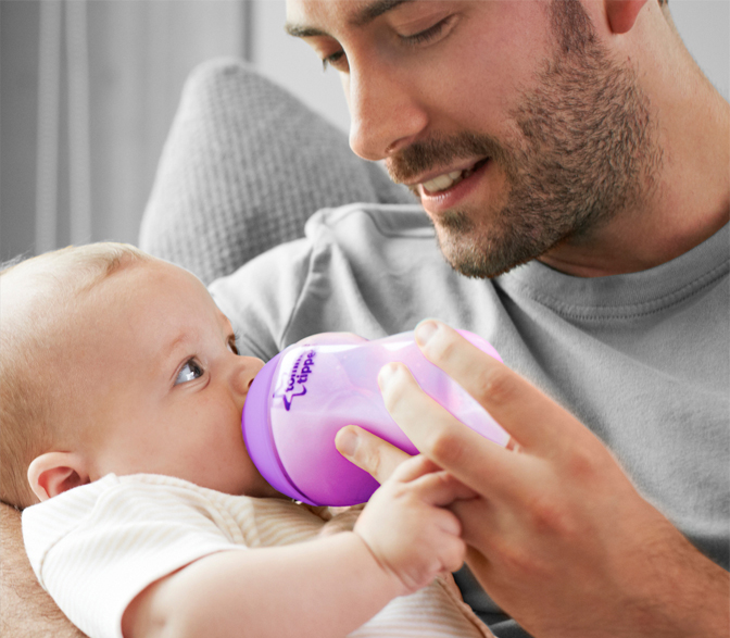 Bình sữa ty Tommee Tippee Closer to Nature siêu mềm tự nhiên 260ml, núm ty đi kèm 3-6 tháng