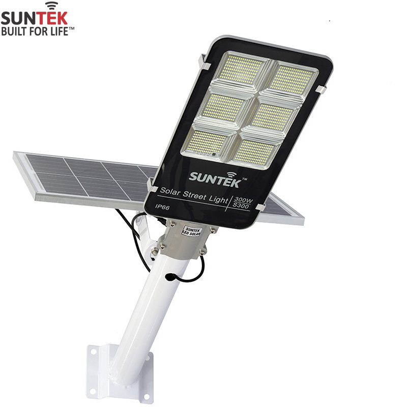 Đèn Đường Năng Lượng Mặt Trời SUNTEK LED Solar Street Light S300 300W - Chiếu sáng liên tục 16 giờ | Tuổi thọ 6-7 năm | Chống Nước/Bụi/Sét | Tự động Bật/Tắt | Điều khiển Từ xa - Hàng Chính Hãng - Bảo hành 2 năm 1 đổi 1