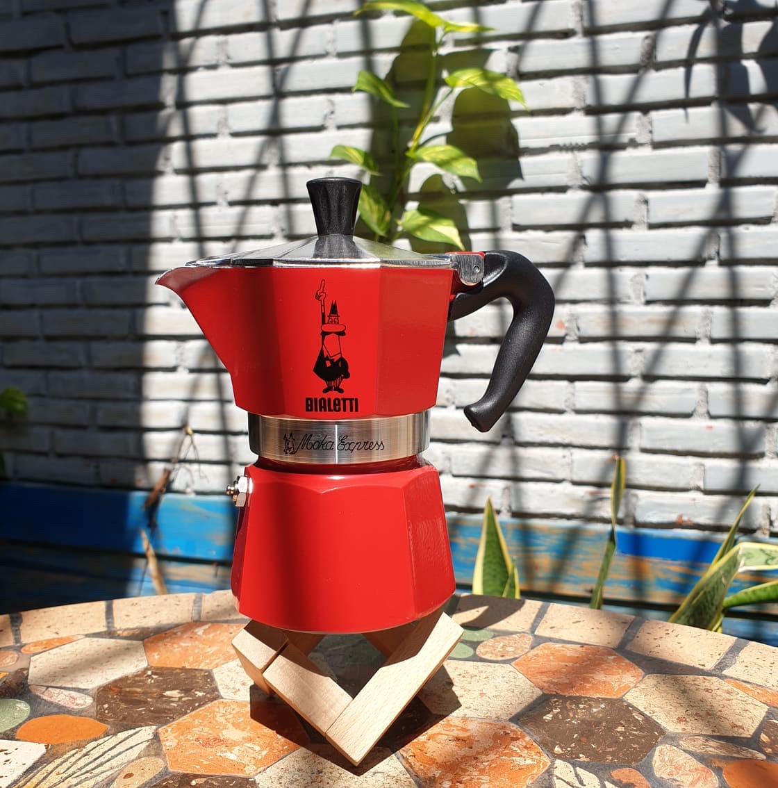 Ấm pha cà phê BIALETTI MOKA EXPRESS ROSSA 3 CUP - 130ml . Hàng Chính hãng