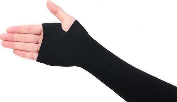 Găng Tay Chống Nắng Xỏ Ngón (Giao Màu Ngẫu Nhiên)