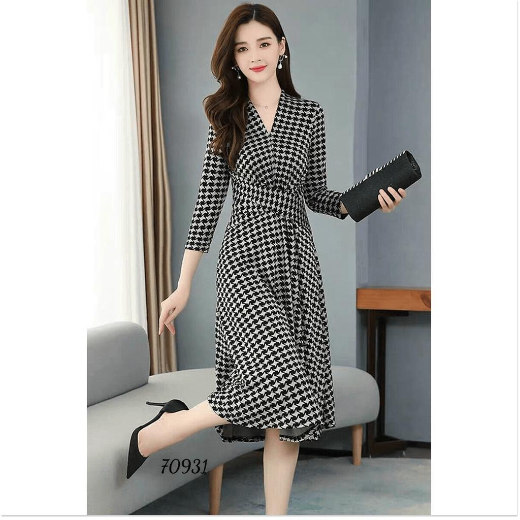 ĐẦM XÒE LỤA QUA GỐI HỌA TIẾT CỰC ĐẸP DÀNH CHO CÁC QUÝ CÔ KME FASHION