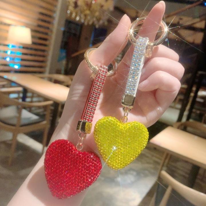 Móc Khóa Hình Trái Tim Đính Đá Mia shop