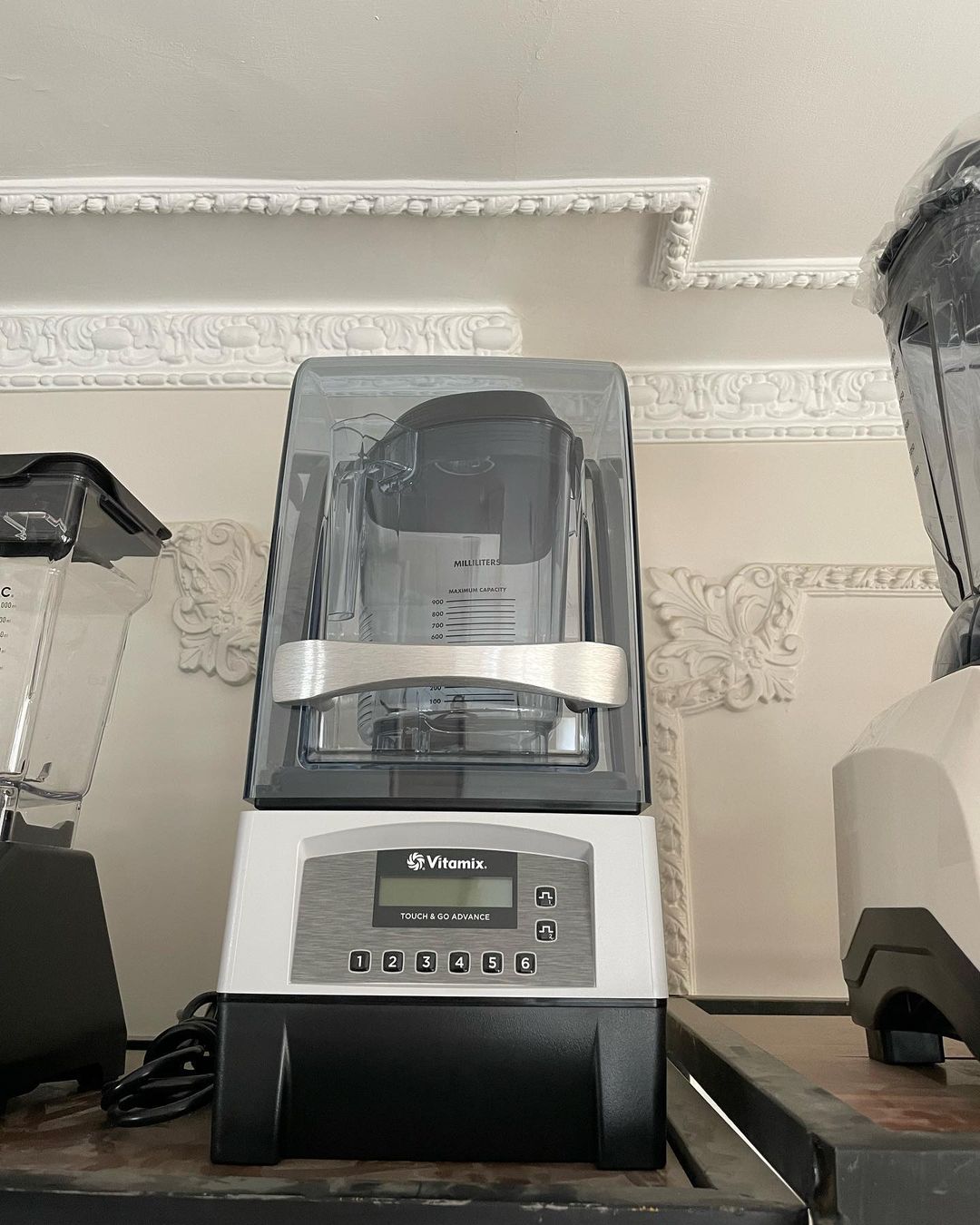 Máy xay sinh tố công nghiệp Vitamix Touch&amp;Go 2 Blending Station | Hàng chính hãng