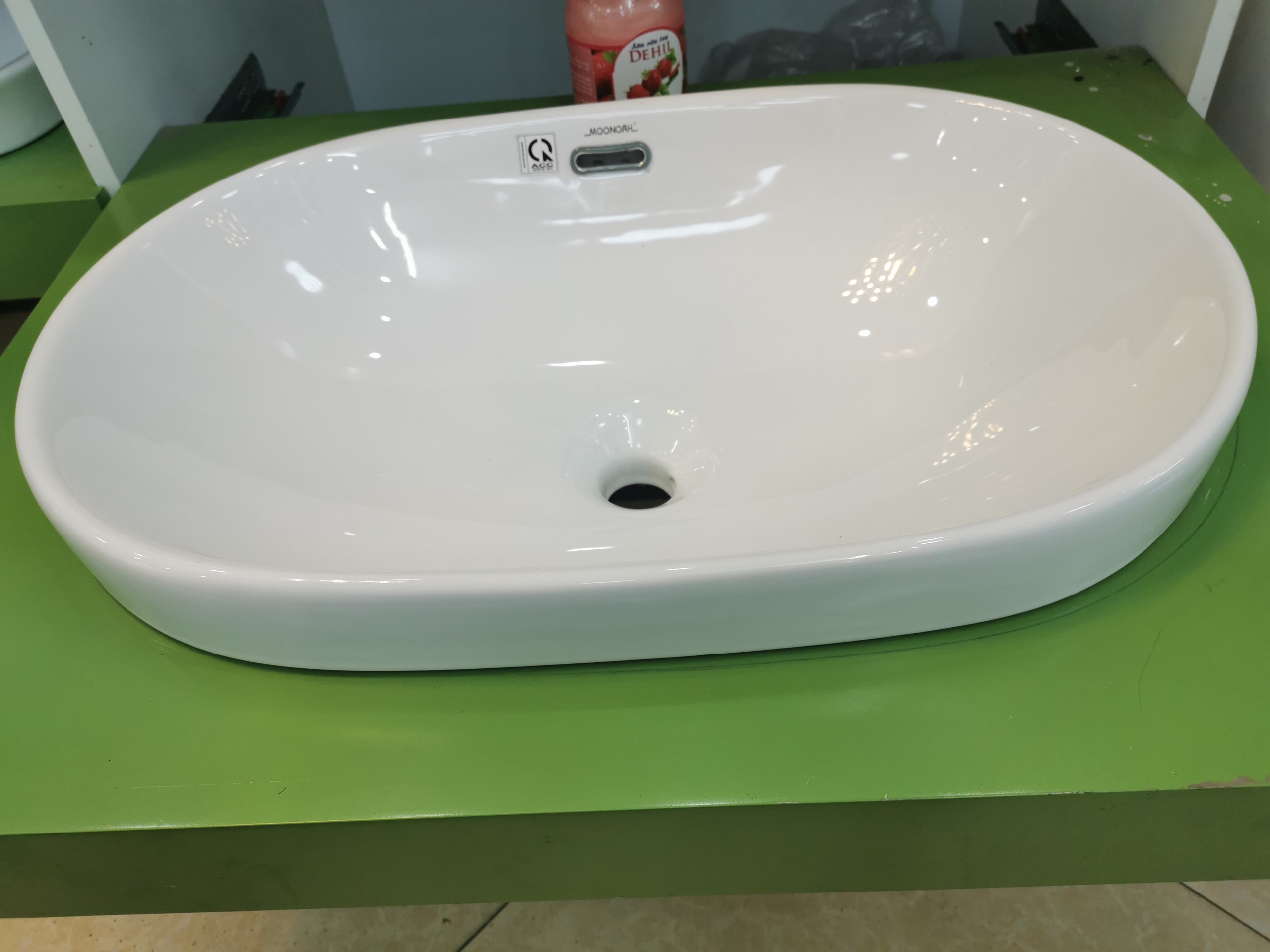 CHẬU LAVABO ÂM BÀN ĐÁ DƯƠNG VÀNH MEN NANO TRẮNG SÁNG