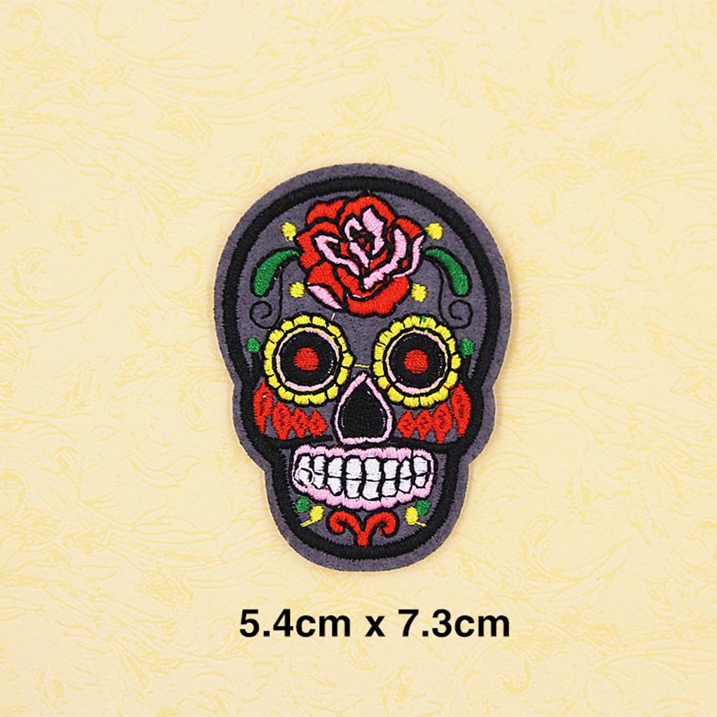Set 8 Miếng Vá Thêu / Ủi Hình Đầu Lâu Hoa Lá Độc Đáo
