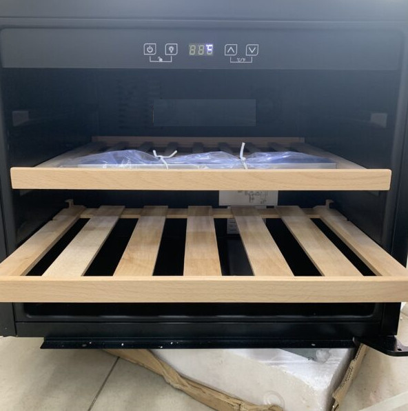 Tủ rượu vang Kocher KWEU-1128B -  Hàng chính hãng