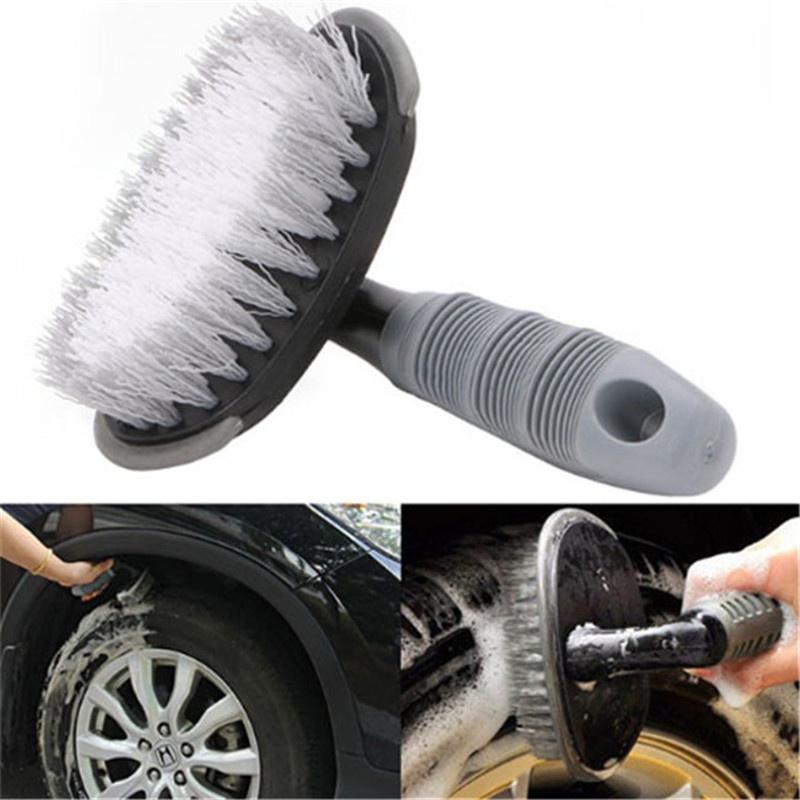 1 Bàn Chải Vệ Sinh Bánh Xe Hơi Chuyên Dụng