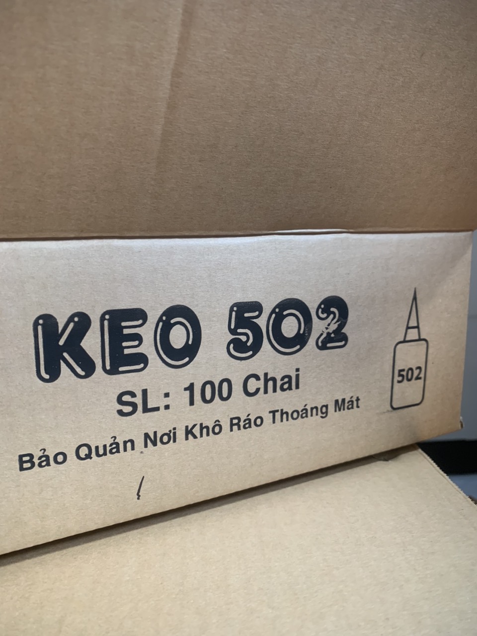 Keo 502 chai 30gram thùng 100 chai keo dán đa năng siêu dính con voi- dán sắt, dán gỗ, dán giày dép