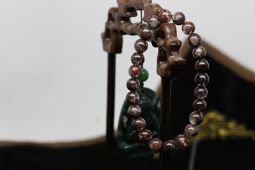 Vòng Tay Đá Thạch Anh Ưu Linh Rêu Ngọc Quý Gemstones VPT056