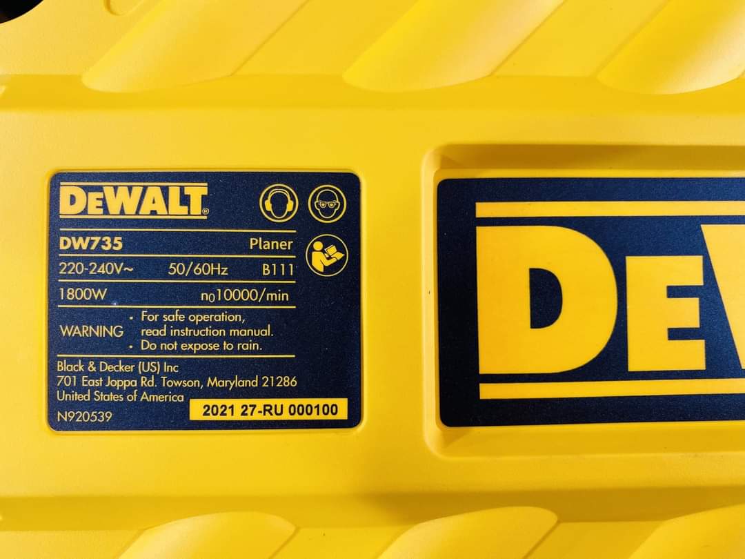 Máy bào cuốn  DEWALT DW735 - KR