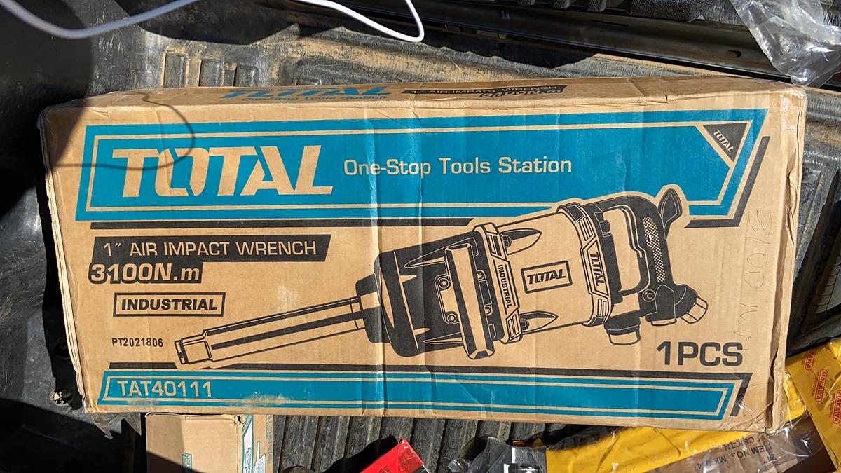 MÁY SIẾT BU LÔNG HƠI 1-3/4 &quot; TOTAL TAT40111 - HÀNG CHÍNH HÃNG