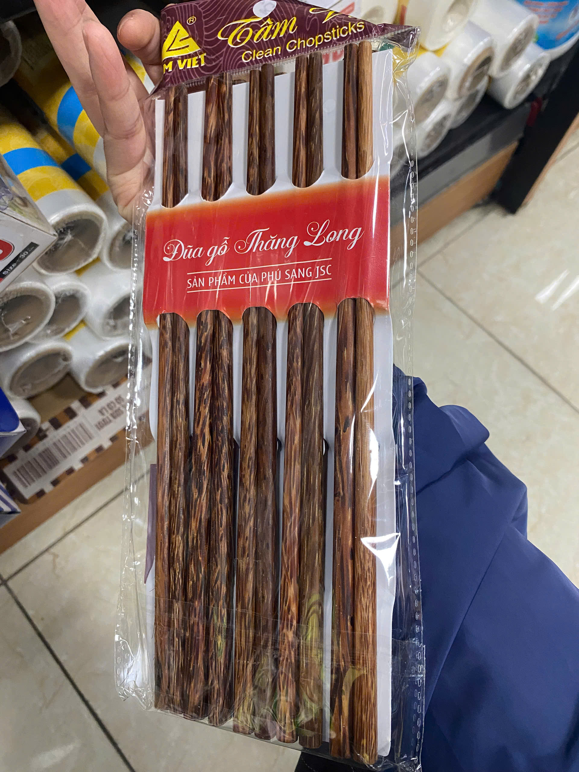 Đũa Gỗ Tự Nhiên Không Bạc Màu – Không Phủ PU, Không Chất Tẩy – An Toàn Cho Gia Đình, Bền Đẹp Không Cong Vênh