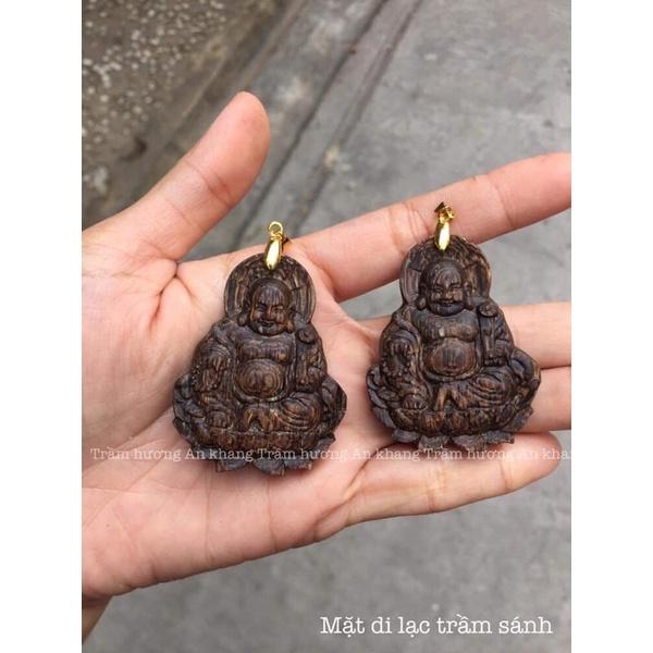 Mặt di lặc trầm sánh chìm .