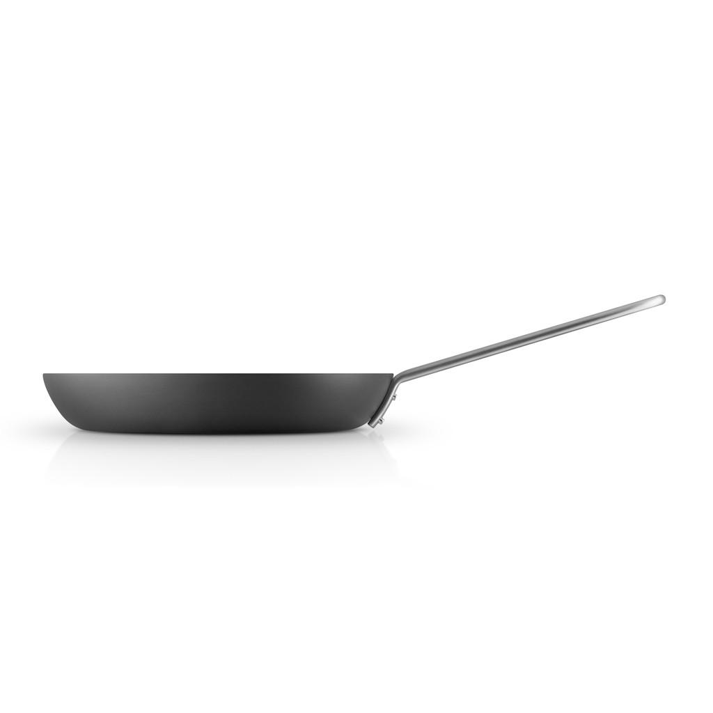 Chảo 24cm, dòng Dura Line. Nhãn Eva Trio