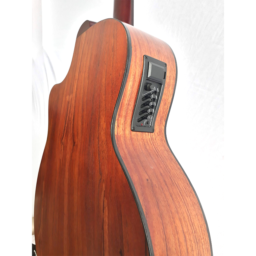 Đàn guitar classic model DJ120 có EQ 7545R cho ra âm thanh tốt dành cho tập và chơi lâu dài