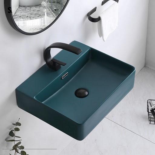 Chậu sứ lavabo để bàn kiểu vuông màu xanh độc đáo