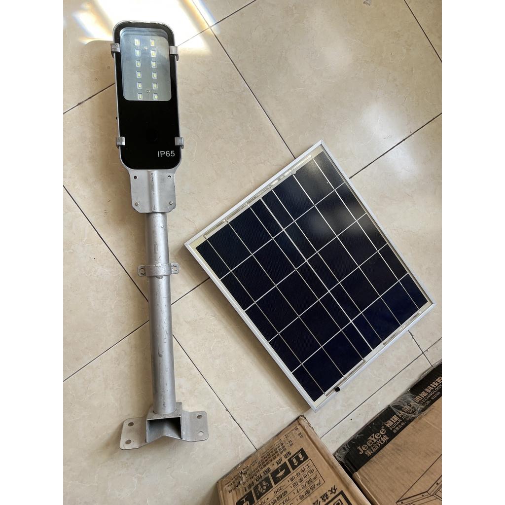 Đèn đường LED 10W cao cấp, năng lượng mặt trời, tự động điều khiển sáng tối. Kích thước: 350*350*375mm.Hàng mới thanh lý