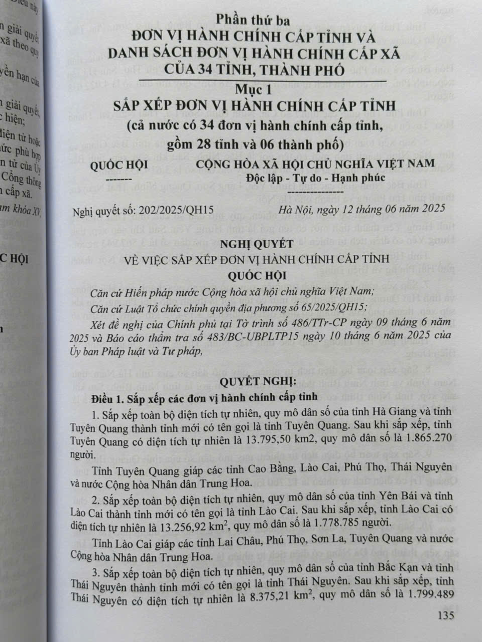 Sách Luật Tổ Chức Chính Quyền Địa Phương – Đơn Vị Hành Chính Cấp Tỉnh và Danh Sách Đơn Vị Hành Chính Cấp Xã của 34 Tỉnh, Thành Phố (V2591T)