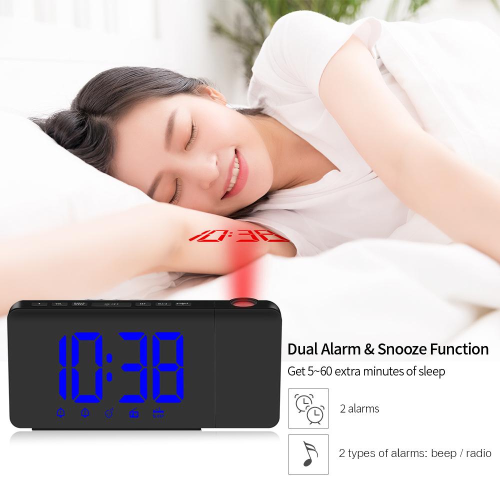 Đồng hồ báo thức đài FM có đèn Led chiếu lên trần, hoạt động bằng USB có thể điều chỉnh độ sáng