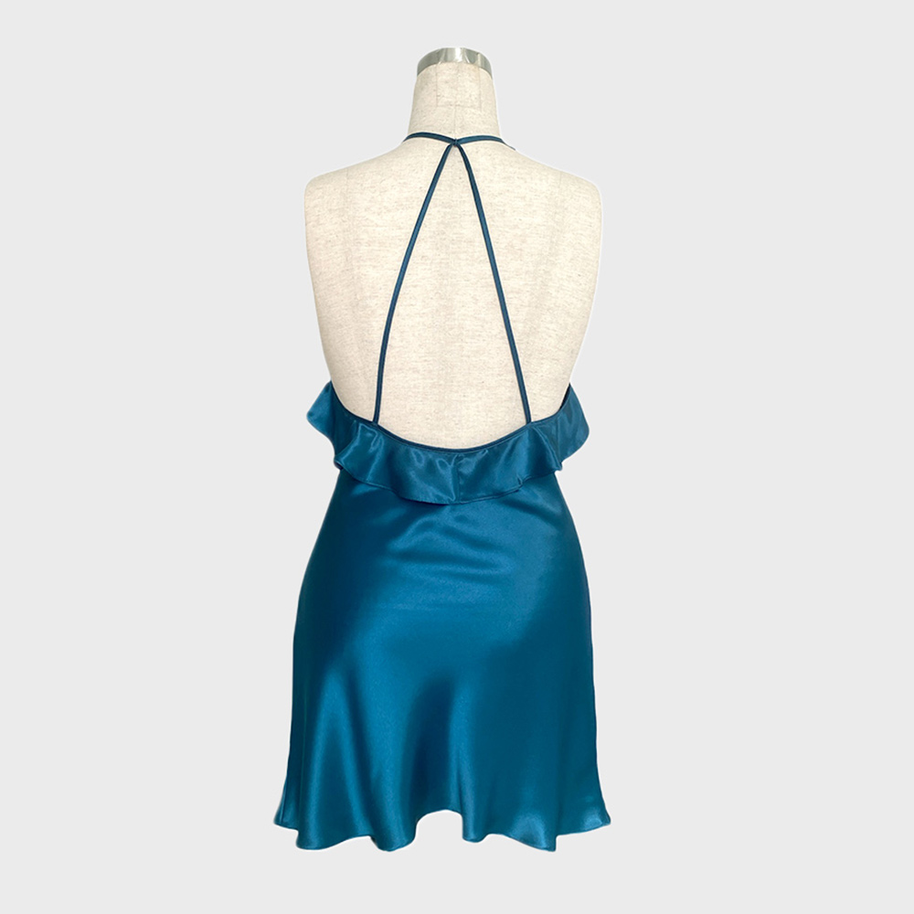 Đầm ngủ phi lụa cao cấp Wannabe DNS22 cổ yếm cut-out lưng nữ tính quyến rũ