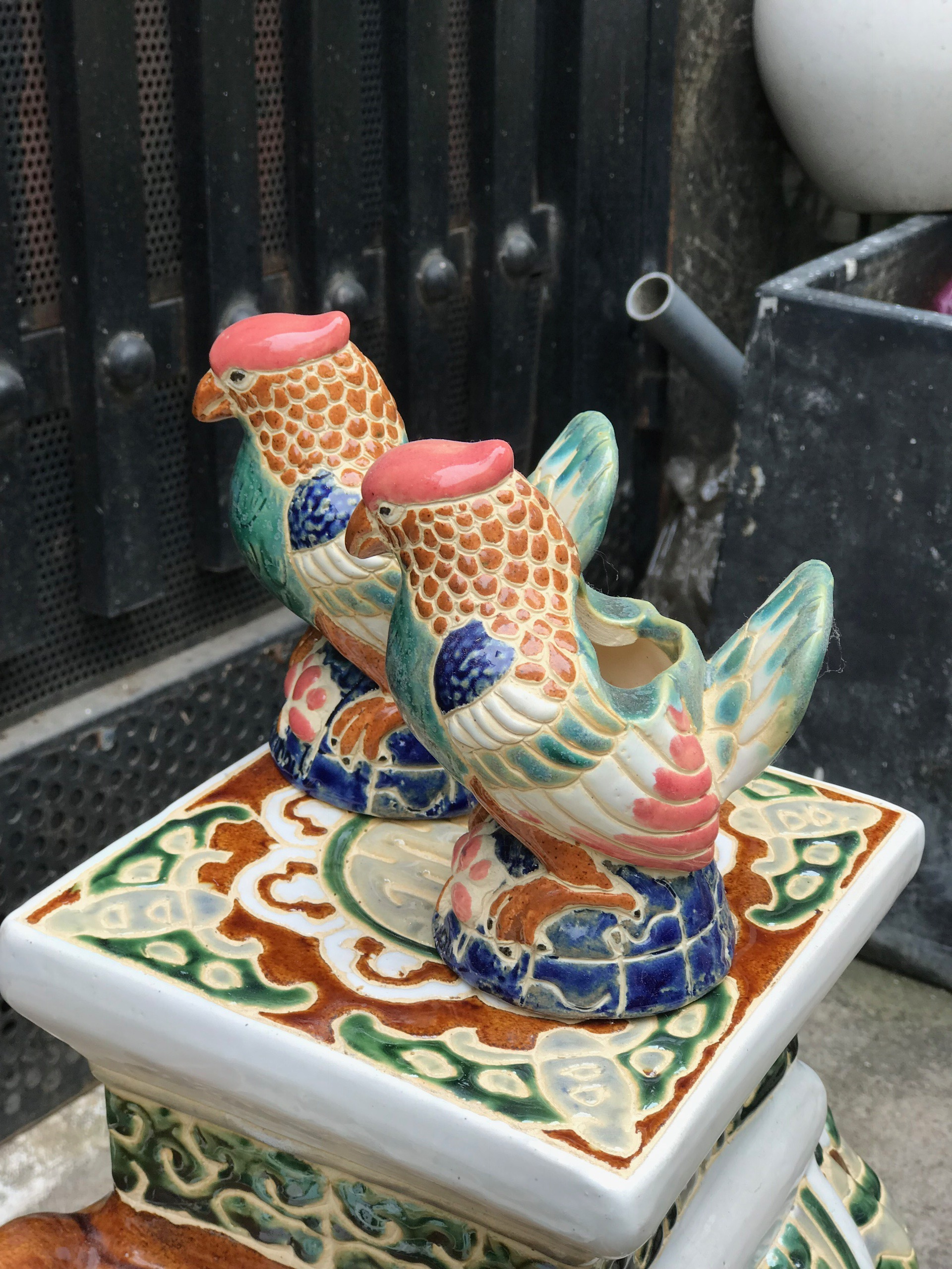 GỐM SỨ TRANG TRÍ HÌNH CHIM SẺ ĐỂ TĂM