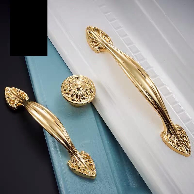Tay tủ tân cổ điển mạ vàng PVD sang trọng