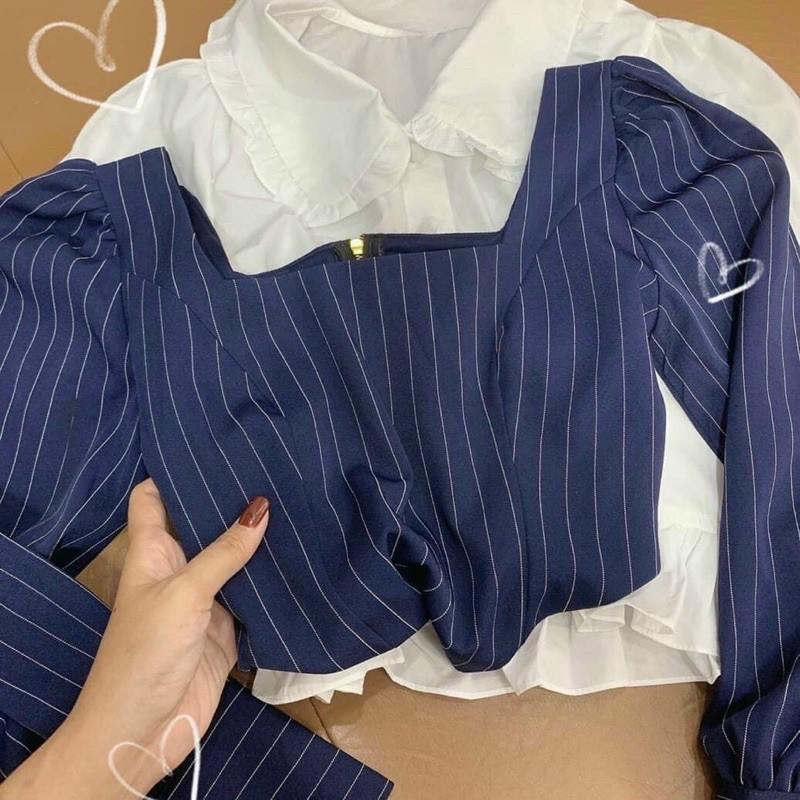 Áo croptop khoét eo cổ vuông tay phồng