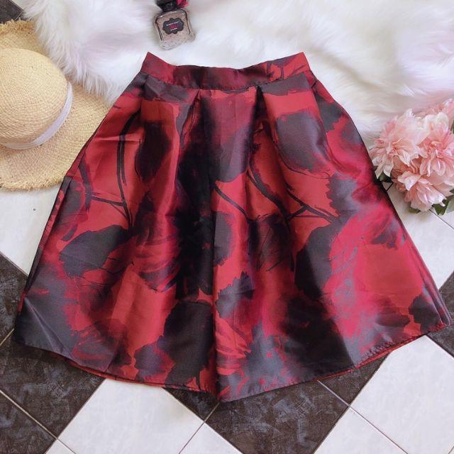 Chân váy xòe phồng Hoa màu đỏ