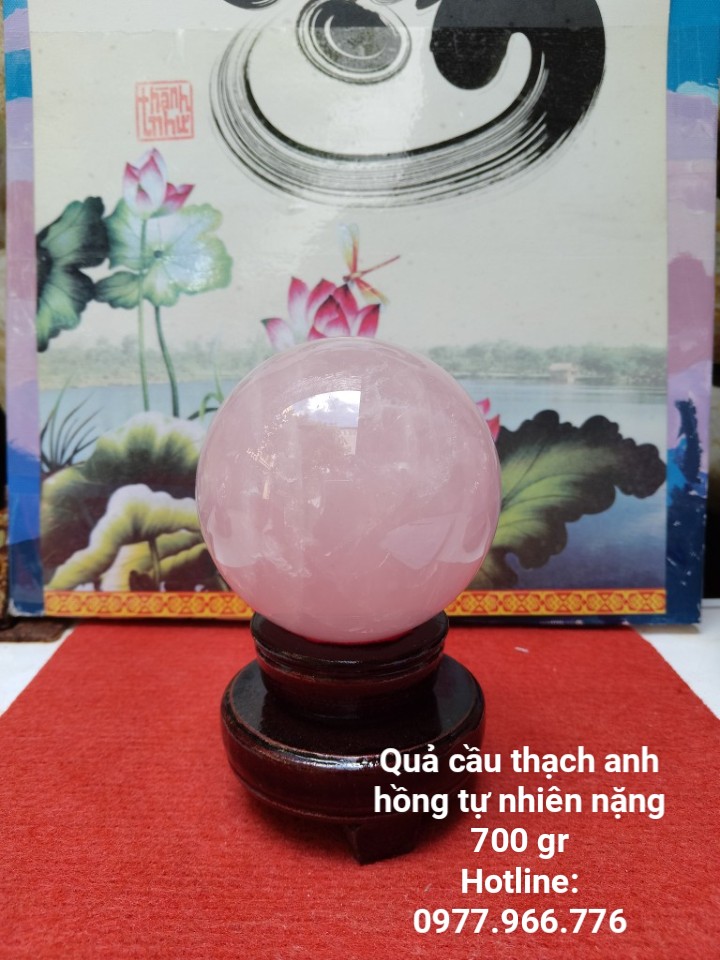 Quả Cầu Đá Thach Anh Hồng Phong Thủy Có Tặng Kèm Đế Gỗ Xoay