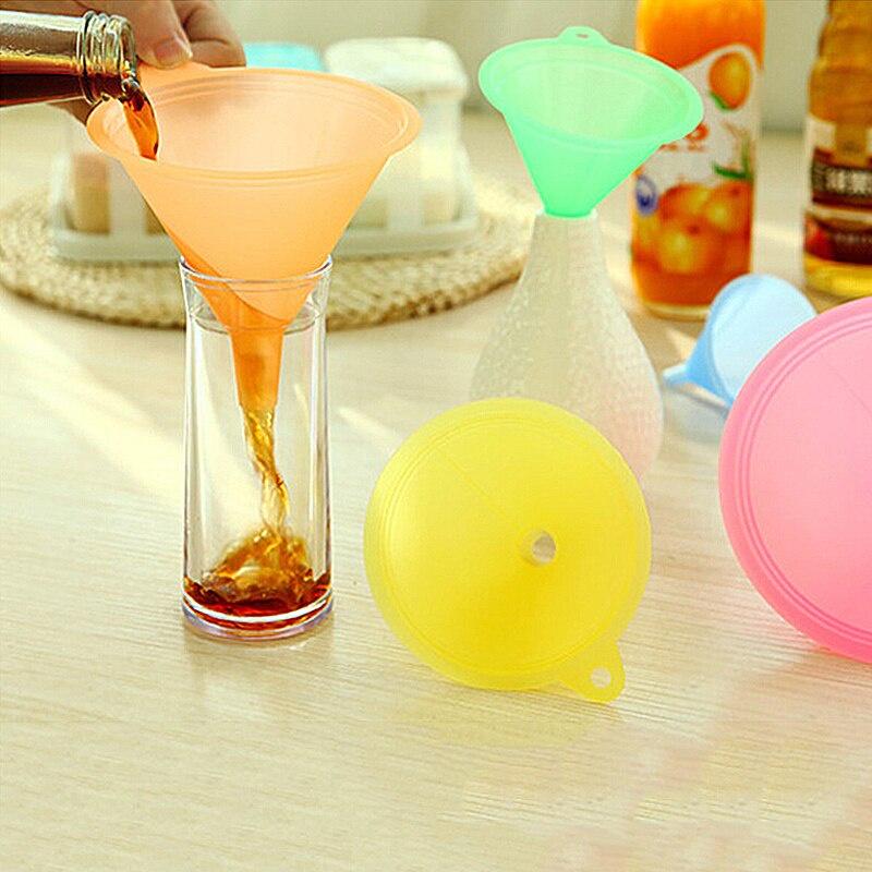 5 PCS Funnel Small Medium Large Variety Liquid Colorful Plastic Oil Funnel Liquid Dispenser Set Large Variety Kit Kitchen Tools