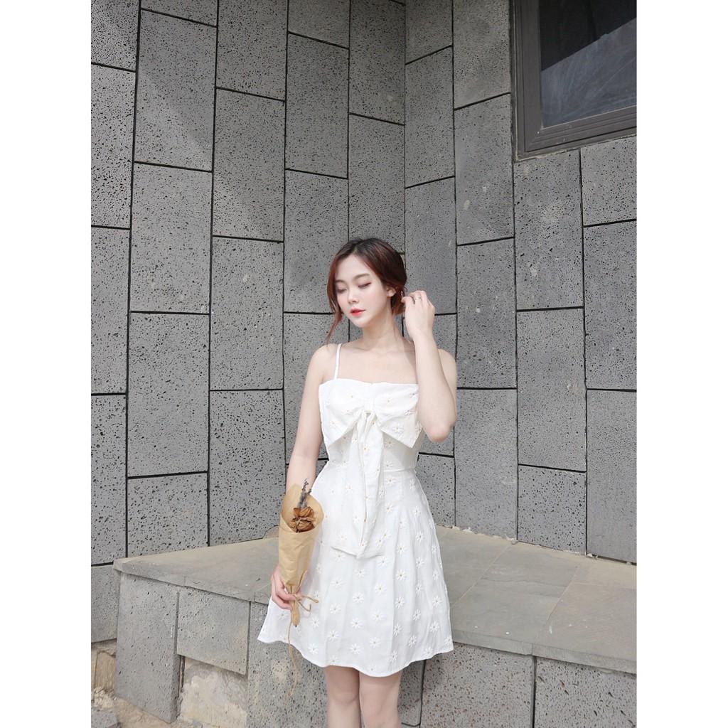 ĐẦM TRẮNG DỰ TIỆC 2 DÂY CỔ VUÔNG PHỐI NƠ NGỰC BO CHUN SAU DÁNG XÒE