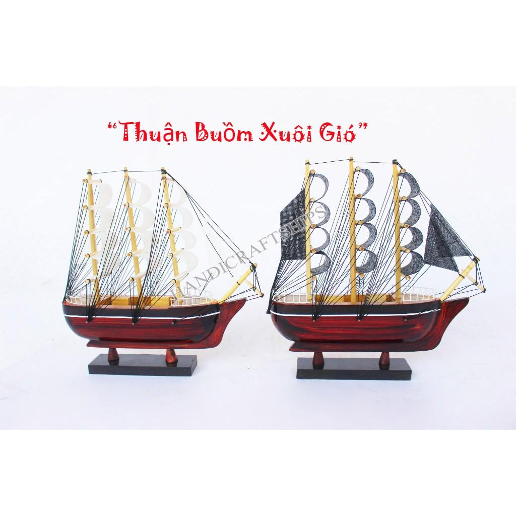 Combo 2 thuyền buồm mini 20cm Đen &amp; Trắng