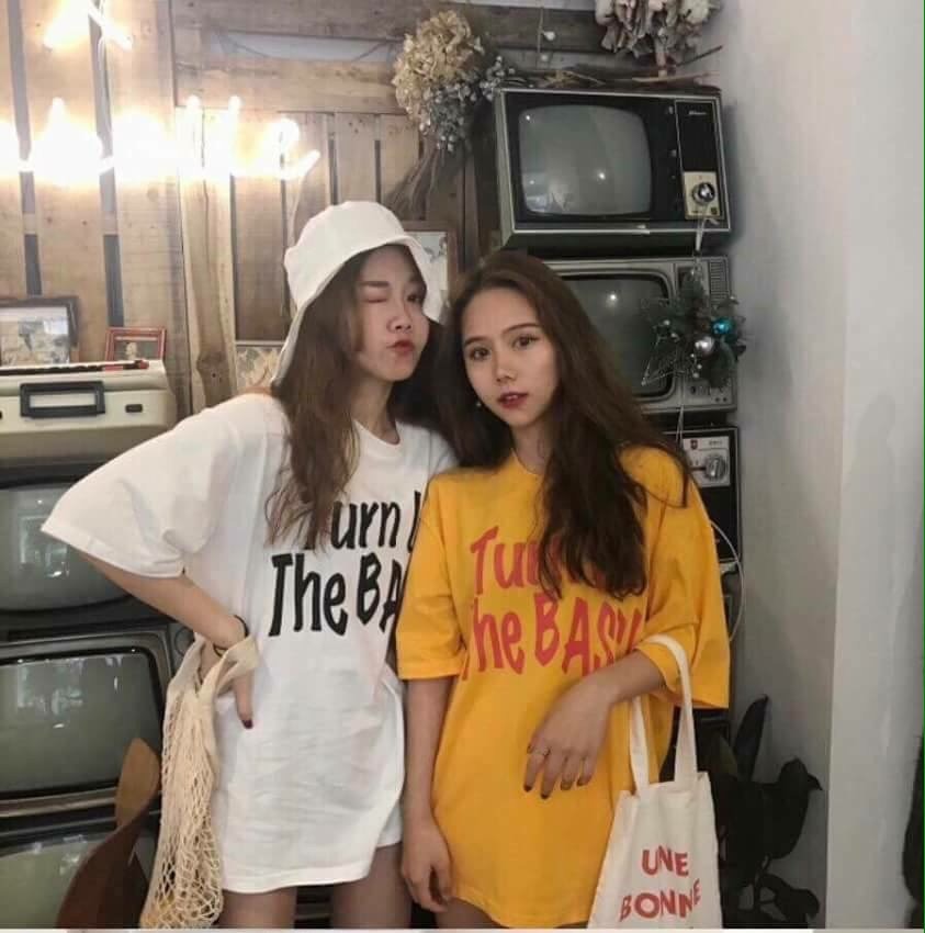 Áo Thun Nữ Tay Lỡ Unisex Turn Up The Bass Thời Trang