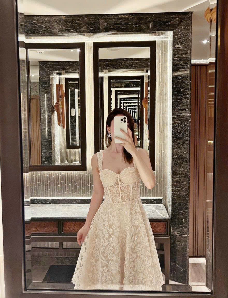 ĐẦM REN 2 DÂY BẢN LỚN MÀU Y HÌNH