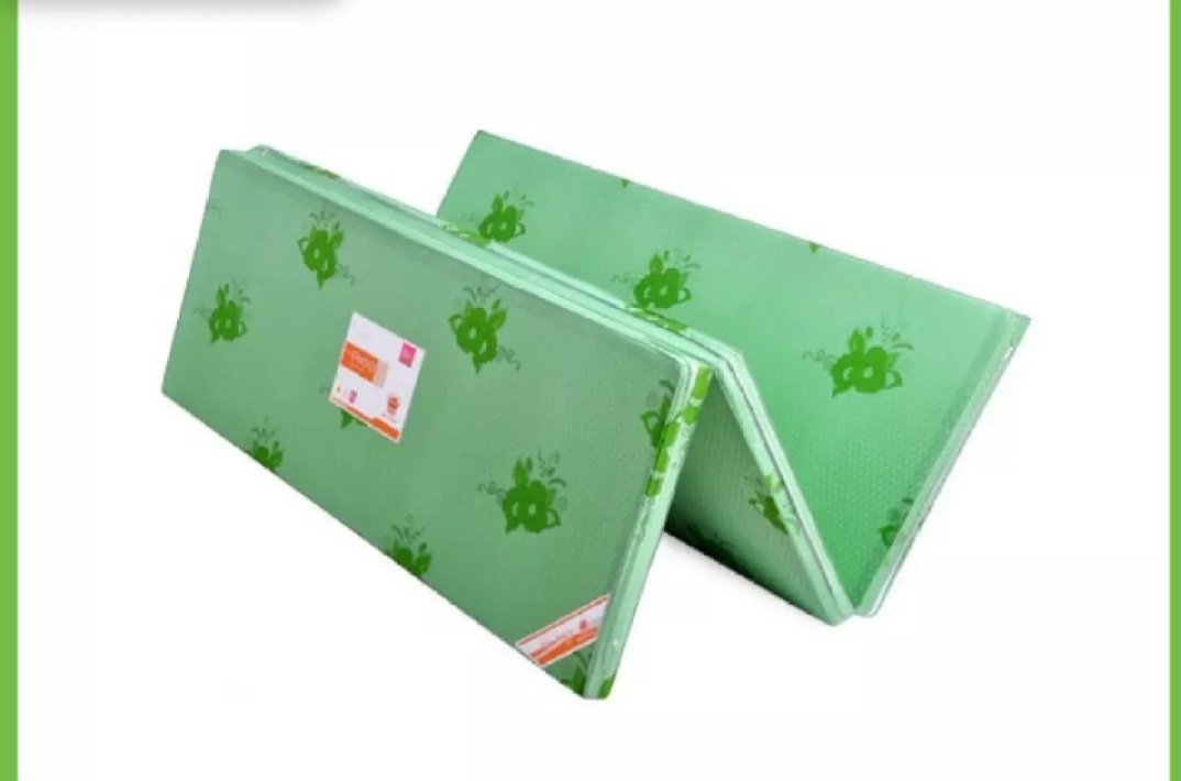 5 phan. Nệm PE Hàn Quốc cao cấp gấp 3 ( 1m x 2m x 5cm) tặng kèm 1 ga trải giường cùng kích thước