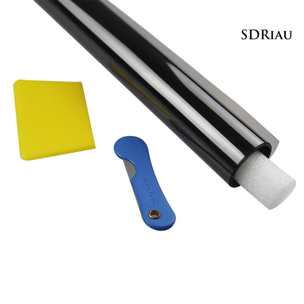 Cuộn phim màu đen chống nắng dán kính xe hơi