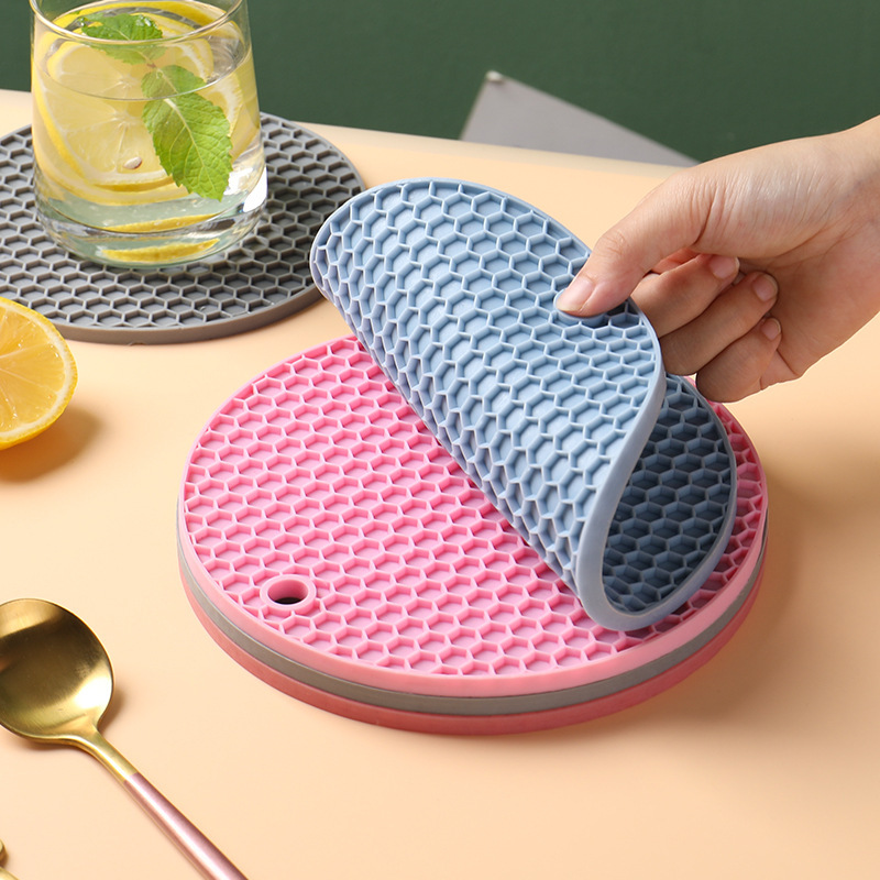 Miếng Lót Silicon Đa Năng, Chống Trượt, Chống Nóng Chịu Nhiêt, Lót Nồi, Hình Tròn 14cm